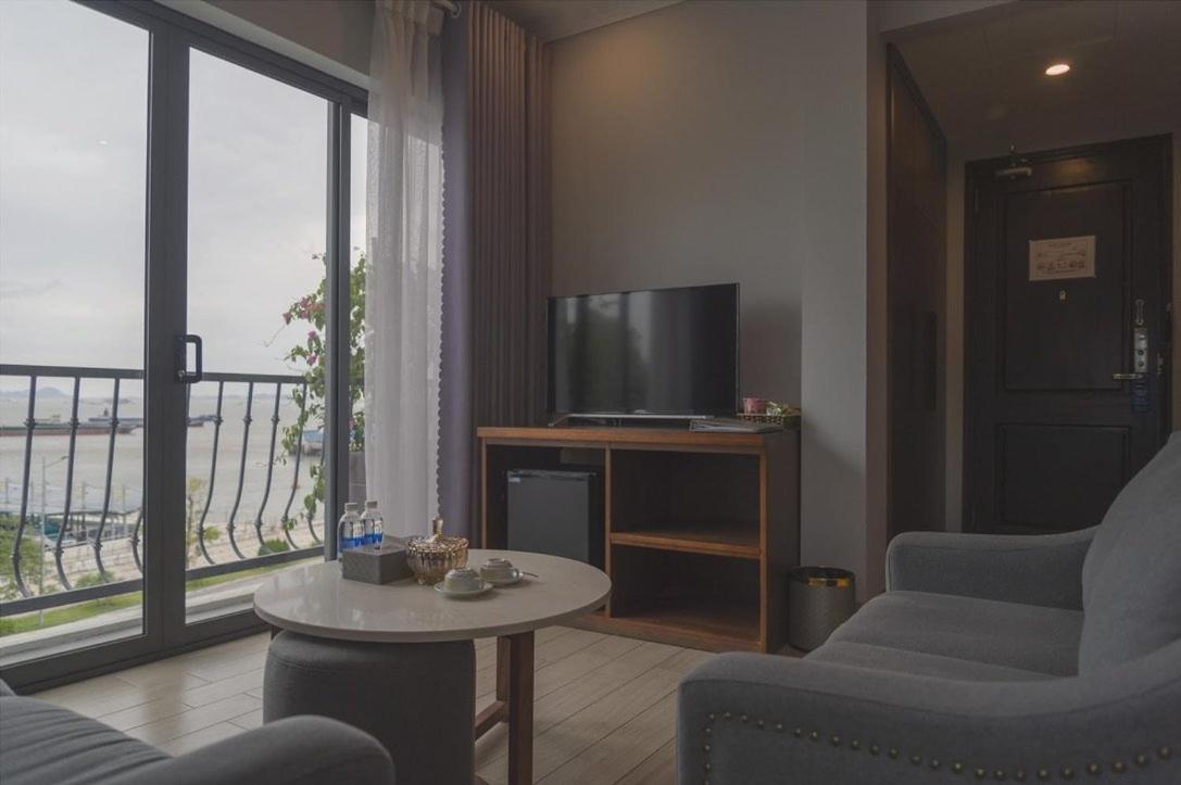The Confetti Hotel Ха Лонг Екстериор снимка